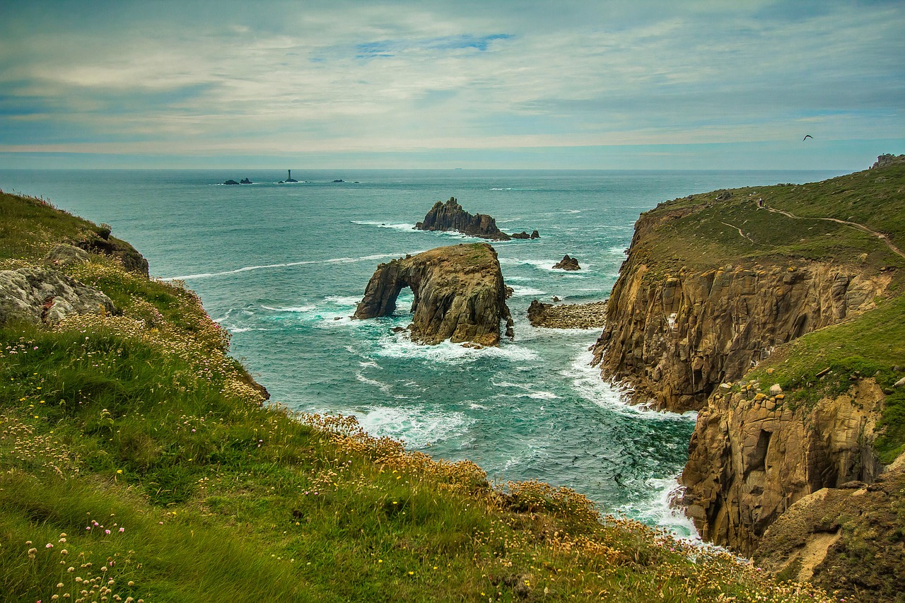 Best UK Coastal trips [ Infographic ]